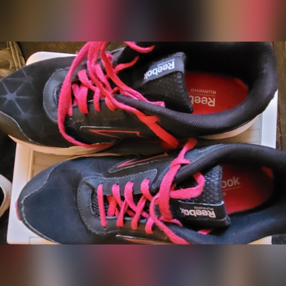 Reebok running shoes / Black & Pink - Picture 2 of 6